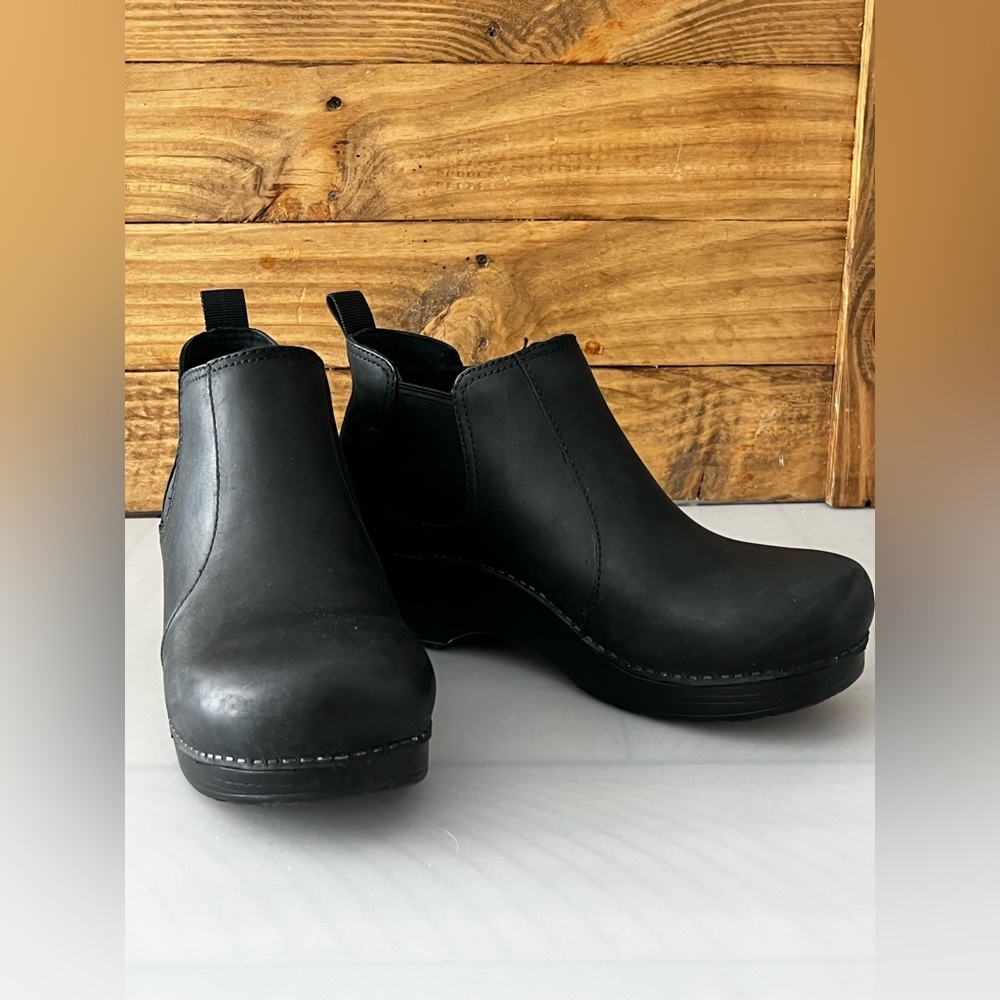 Dansko Women's Black Frankie Ankle Boots. Size 39